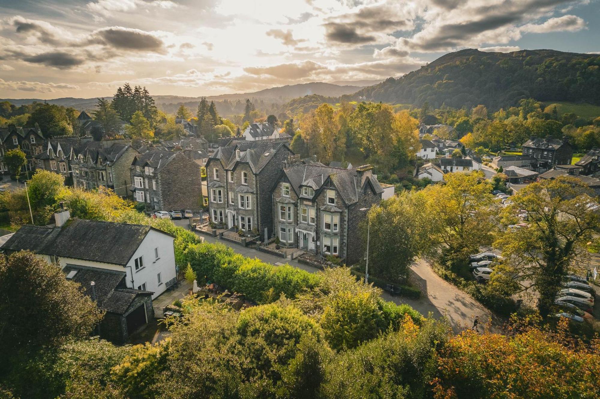 Ambleside Townhouse Hotel Exterior photo