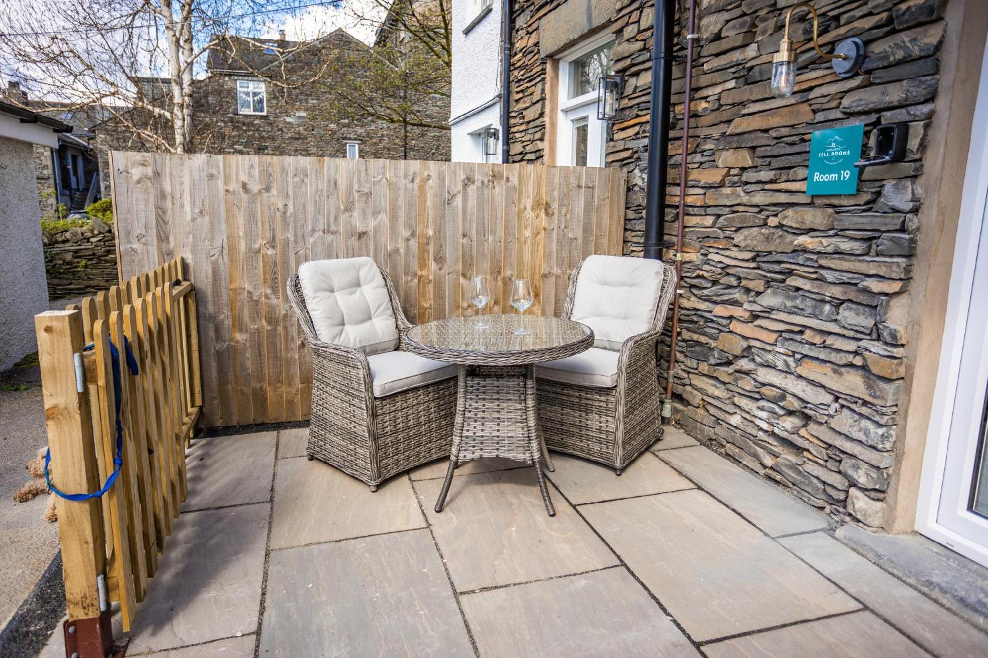 Ambleside Townhouse Hotel Exterior photo